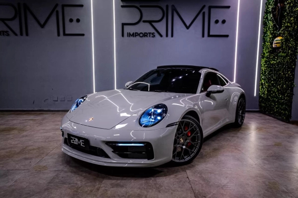 Foto do veículo PORSCHE 911 3.0 24V H6 GASOLINA CARRERA S PDK 2020/2020 19.900 KM R$ 729.800,00