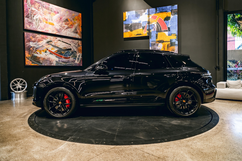 Foto do veículo PORSCHE MACAN 2.9 V6 BITURBO GASOLINA GTS PDK 2023 9.621 KM 614.900,00