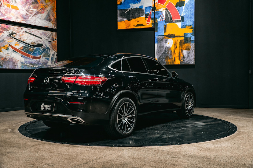 Foto do veículo MERCEDES-BENZ GLC 250 2.0 CGI GASOLINA COUPÉ 4MATIC 9G-TRONIC 2019 71.902 KM 214.900,00
