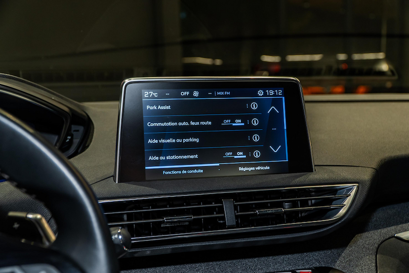 Foto do veículo PEUGEOT 3008 1.6 16V THP GASOLINA GRIFFE AUTOMÁTICO 2022 62.400 KM 154.900,00