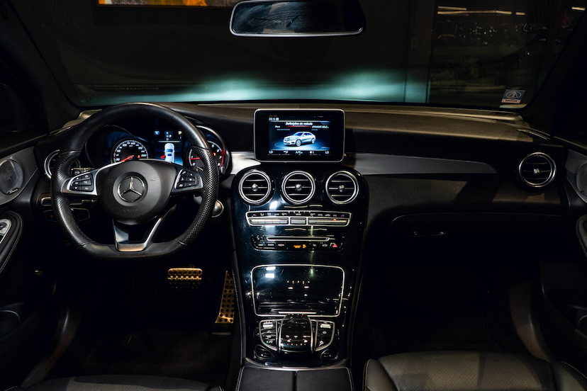Foto do veículo MERCEDES-BENZ GLC 250 2.0 CGI GASOLINA COUPÉ 4MATIC 9G-TRONIC 2019 71.902 KM 214.900,00