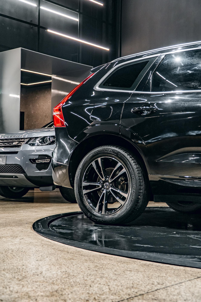 Foto do veículo VOLVO XC60 2.0 T5 GASOLINA MOMENTUM AWD GEARTRONIC 2020 15.307 KM 198.900,00