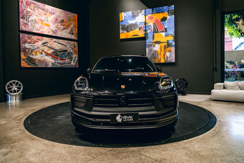 Foto do veículo PORSCHE MACAN 2.9 V6 BITURBO GASOLINA GTS PDK 2023 9.621 KM 614.900,00