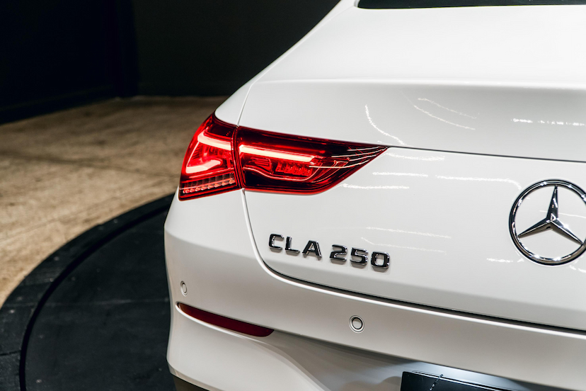 Foto do veículo MERCEDES-BENZ CLA 250 2.0 CGI GASOLINA 7G-DCT 2023 16.056 KM 239.900,00