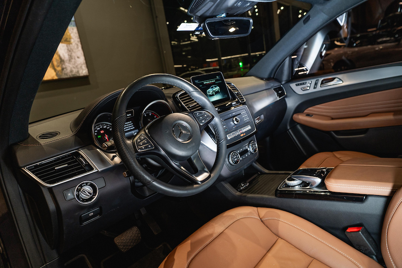 Foto do veículo MERCEDES-BENZ GLE 400 3.0 V6 GASOLINA HIGHWAY COUPÉ 4MATIC 9G-TRONIC 2018 54.800 KM 269.900,00