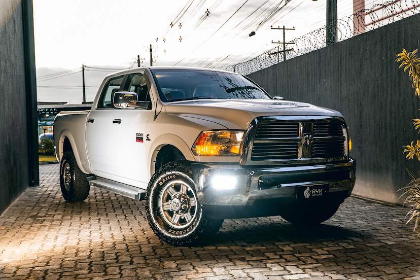 Foto do veículo RAM 2500 6.7 LARAMIE 4X4 CD I6 TURBO DIESEL 4P AUTOMÁTICO 2012 113.275 KM 189.900,00