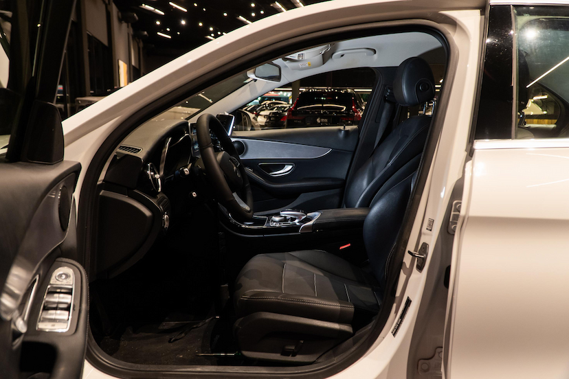 Foto do veículo MERCEDES-BENZ C 180 1.6 CGI FLEX AVANTGARDE 9G-TRONIC 2018 59.858 KM 128.900,00