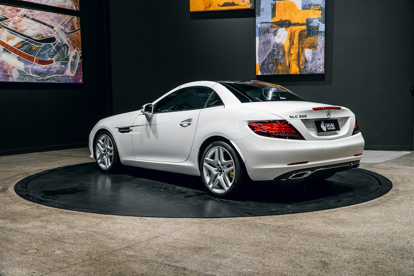 Foto do veículo MERCEDES-BENZ SLC 300 2.0 CGI GASOLINA 9G-TRONIC 2017 32.834 KM 265.900,00