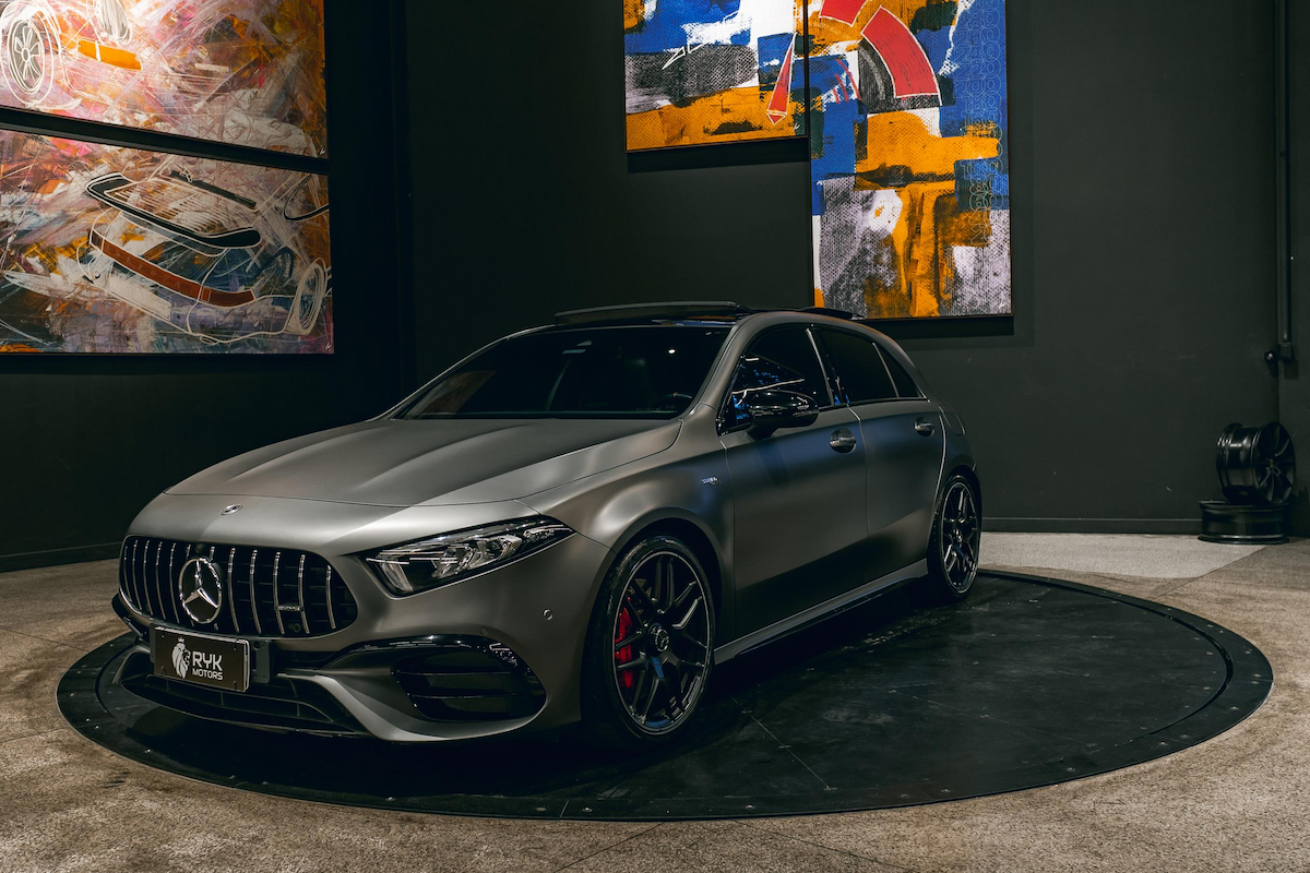 Foto do veículo MERCEDES-BENZ A 45 AMG 2.0 CGI GASOLINA S 4MATIC SPEEDSHIFT 2021/2022 38.953 KM R$ 419.900,00
