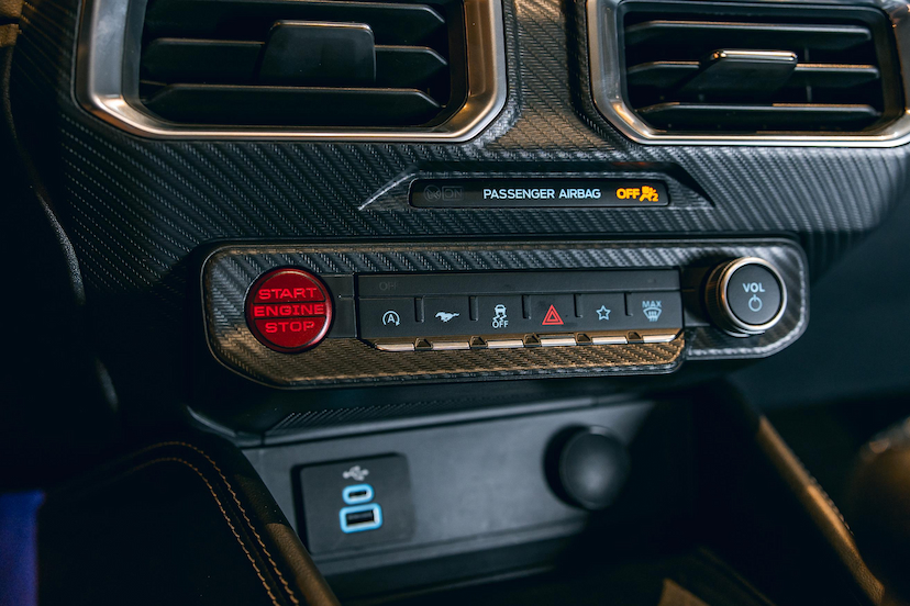 Foto do veículo FORD MUSTANG 5.0 V8 GASOLINA GT PERFORMANCE MANUAL 2025 3.129 KM 649.900,00