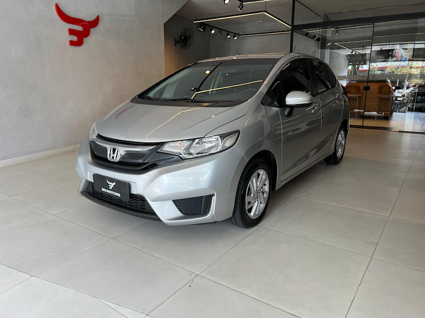 Foto do veículo HONDA FIT 1.5 LX 16V FLEX 4P AUTOMÁTICO 2016 61.627 KM 75.900,00