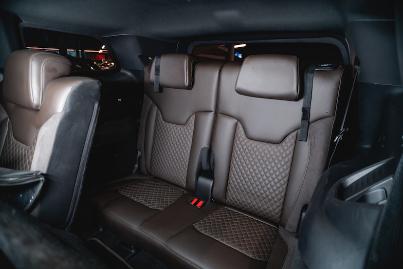 Foto do veículo JEEP COMMANDER 2.0 TD380 TURBO DIESEL OVERLAND AT9 2022 56.570 KM 219.900,00