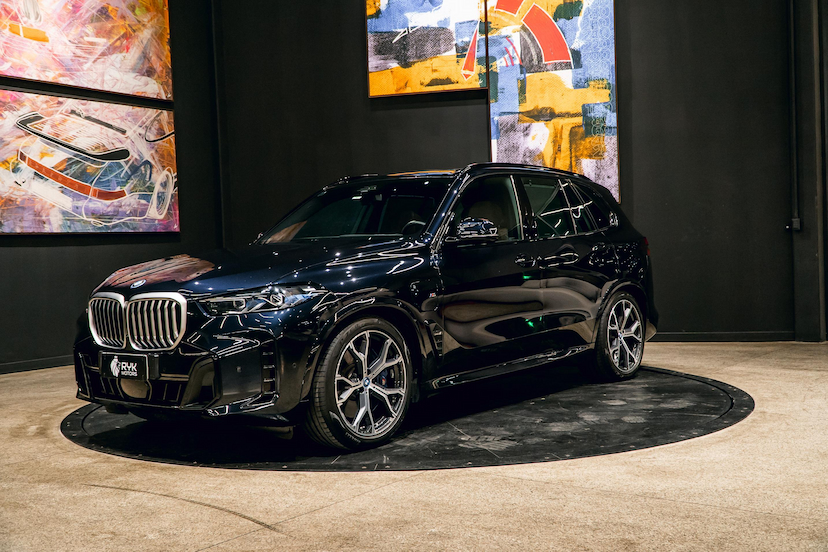 Foto do veículo BMW X5 3.0 I6 TURBO HÍBRIDO XDRIVE50E M SPORT AUTOMÁTICO 2024 29.258 KM 589.900,00