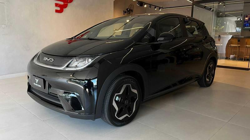 Foto do veículo BYD DOLPHIN 44,9 KW ELÉTRICO 2024 0 KM 139.900,00