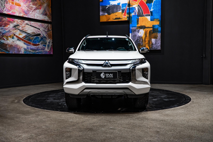 Foto do veículo MITSUBISHI L200 TRITON 2.4 16V TURBO DIESEL SPORT HPE CD 4P 4X4 AUTOMÁTICO 2024 35.088 KM 227.900,00