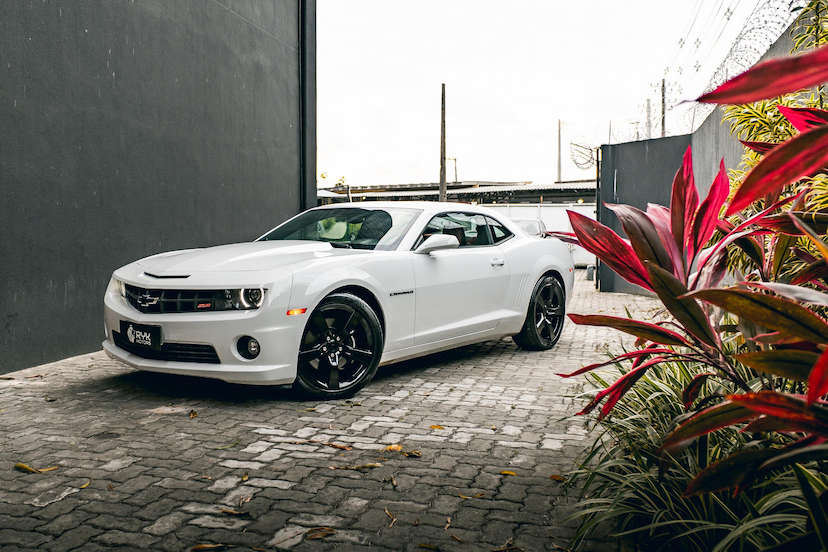 Foto do veículo CHEVROLET CAMARO 6.2 SS COUPÉ V8 GASOLINA 2P AUTOMÁTICO 2011 81.436 KM 189.900,00