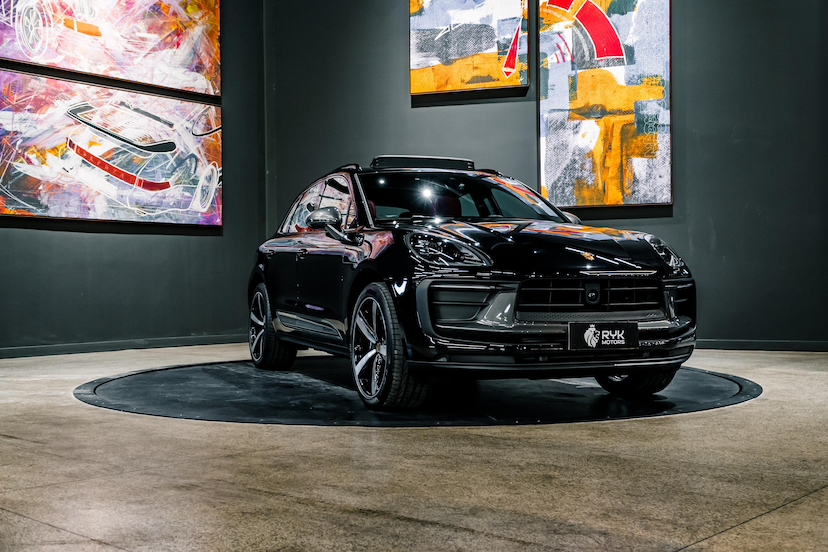 Foto do veículo PORSCHE MACAN 2.0 TURBO GASOLINA T PDK 2024 202 KM 679.900,00