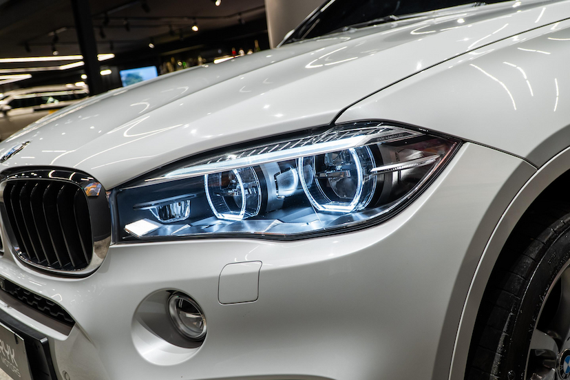 Foto do veículo BMW X6 3.0 TWINPOWER GASOLINA XDRIVE35I M SPORT AUTOMÁTICO 2019 52.704 KM 279.900,00