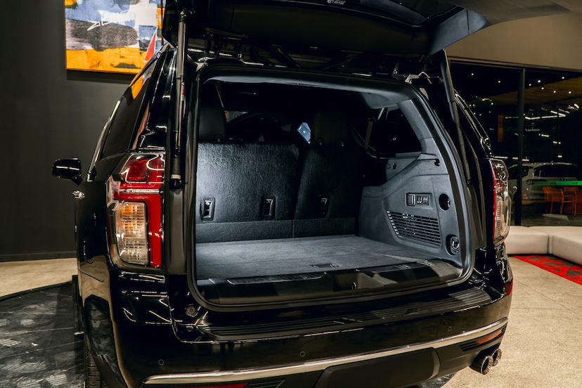 Foto do veículo CHEVROLET SUBURBAN 6.2 V8 ECOTEC3 FLEXFUEL HIGH COUNTRY 4WD AUTOMÁTICO 2021 62.181 KM 999.900,00