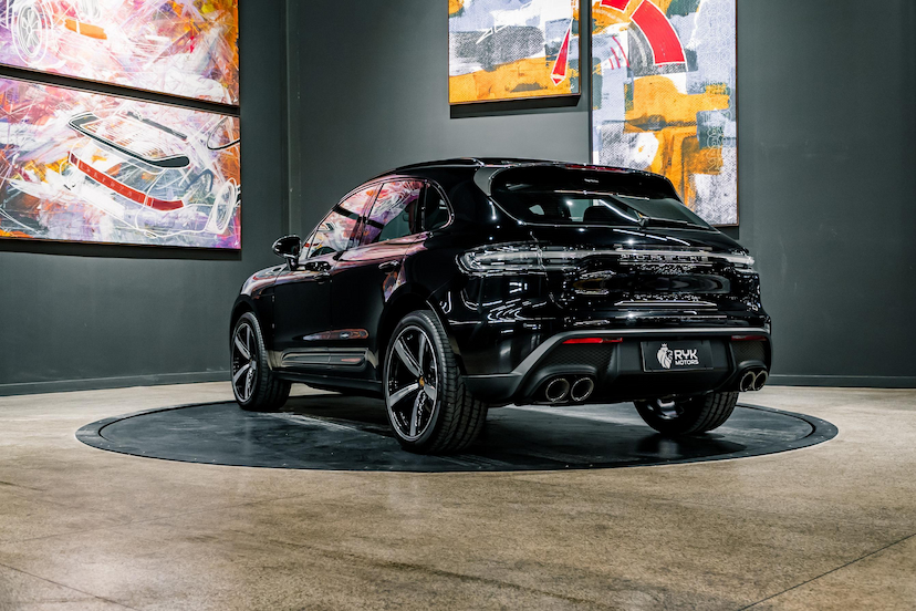 Foto do veículo PORSCHE MACAN 2.0 TURBO GASOLINA T PDK 2024 202 KM 679.900,00