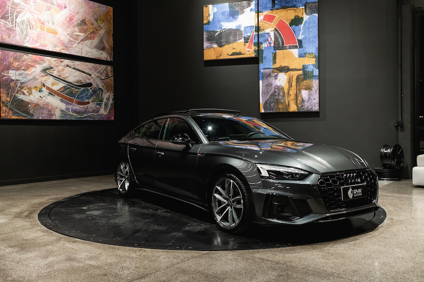 Foto do veículo AUDI A5 2.0 TFSI GASOLINA SPORTBACK S LINE S TRONIC 2022 56.447 KM 231.900,00