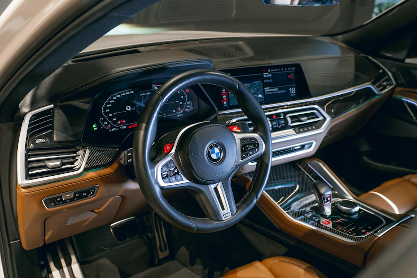 Foto do veículo BMW X6 4.4 M 4X4 COUPÉ V8 32V BI-TURBO GASOLINA 4P AUTOMÁTICO 2021 34.604 KM 529.900,00