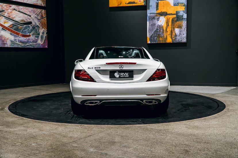Foto do veículo MERCEDES-BENZ SLC 300 2.0 CGI GASOLINA 9G-TRONIC 2017 32.834 KM 265.900,00