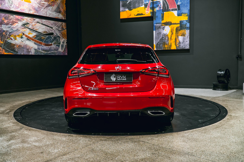 Foto do veículo MERCEDES-BENZ A 250 2.0 CGI GASOLINA SPORT 7G-DCT 2019 49.569 KM 189.900,00
