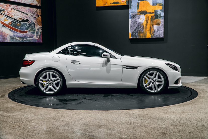 Foto do veículo MERCEDES-BENZ SLC 300 2.0 CGI GASOLINA 9G-TRONIC 2017 32.834 KM 265.900,00