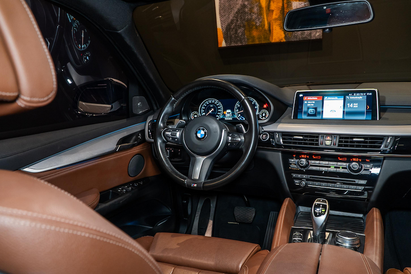 Foto do veículo BMW X6 3.0 TWINPOWER GASOLINA XDRIVE35I M SPORT AUTOMÁTICO 2019 52.704 KM 279.900,00