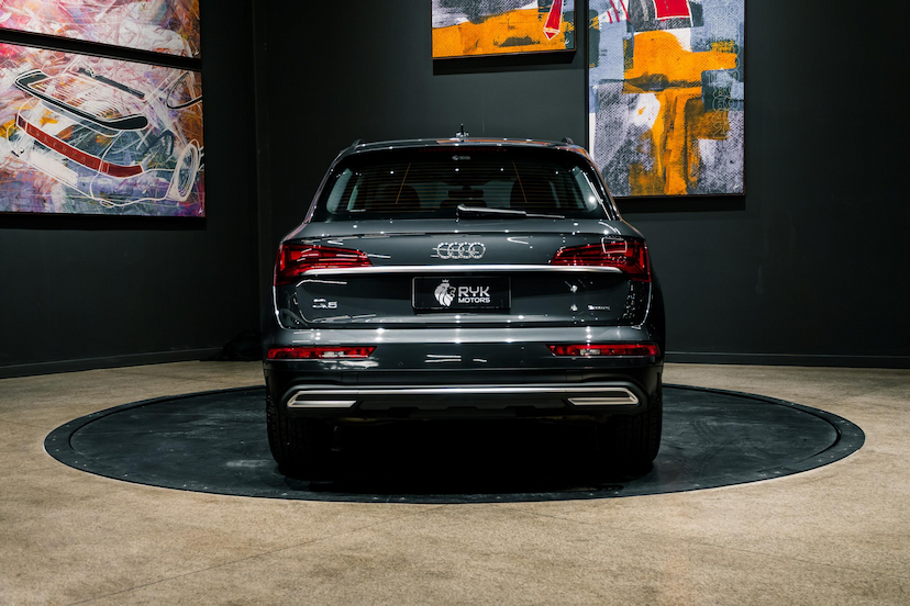 Foto do veículo AUDI Q5 2.0 45 TFSI GASOLINA PRESTIGE QUATTRO S TRONIC 2022 55.007 KM 241.900,00
