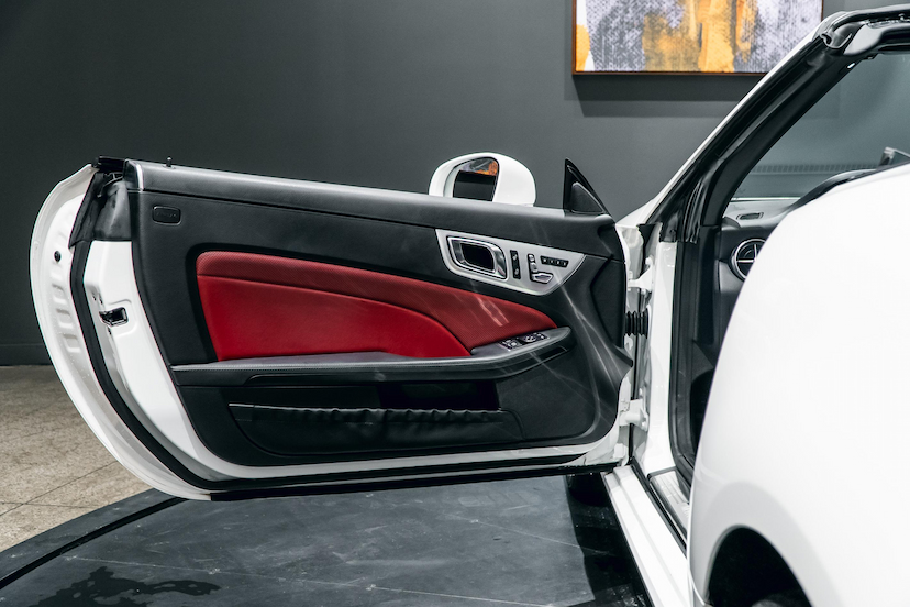 Foto do veículo MERCEDES-BENZ SLC 300 2.0 CGI GASOLINA 9G-TRONIC 2017 32.834 KM 265.900,00