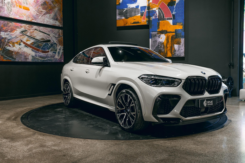 Foto do veículo BMW X6 4.4 M 4X4 COUPÉ V8 32V BI-TURBO GASOLINA 4P AUTOMÁTICO 2021 34.604 KM 529.900,00