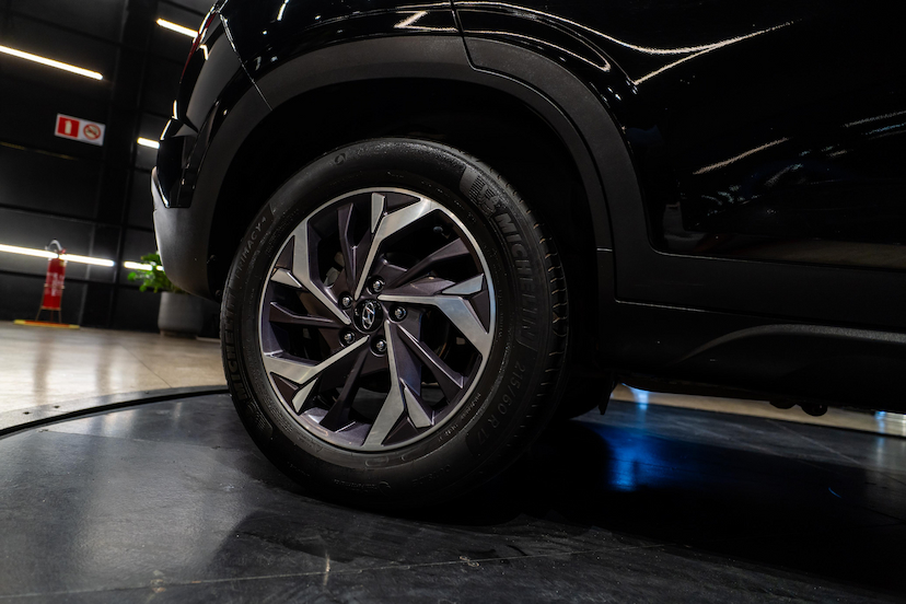 Foto do veículo HYUNDAI CRETA 1.0 TGDI FLEX PLATINUM AUTOMÁTICO 2023 67.582 KM 125.900,00