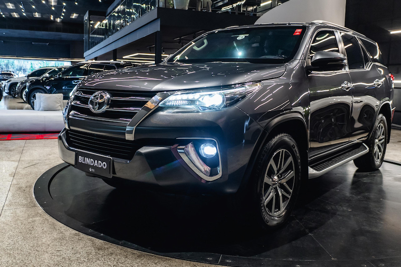 Foto do veículo TOYOTA HILUX SW4 2.8 SRX 4X4 7 LUGARES 16V TURBO INTERCOOLER DIESEL 4P AUTOMÁTICO 2020 92.120 KM 259.900,00