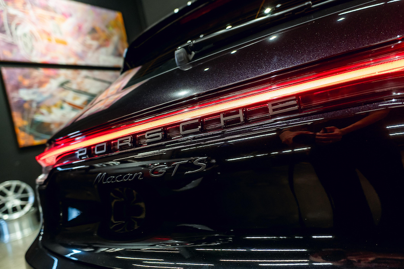 Foto do veículo PORSCHE MACAN 2.9 V6 BITURBO GASOLINA GTS PDK 2023 9.621 KM 614.900,00
