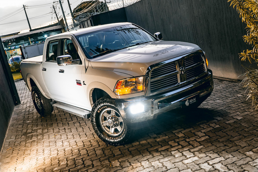 Foto do veículo RAM 2500 6.7 LARAMIE 4X4 CD I6 TURBO DIESEL 4P AUTOMÁTICO 2012 113.275 KM 189.900,00