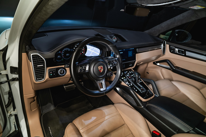 Foto do veículo PORSCHE CAYENNE 4.0 V8 GASOLINA TURBO AWD TIPTRONIC S 2019 51.652 KM 524.900,00