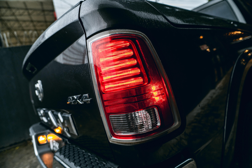 Foto do veículo RAM 2500 6.7 LARAMIE 4X4 CD I6 TURBO DIESEL 4P AUTOMÁTICO 2016 140.179 KM 239.900,00