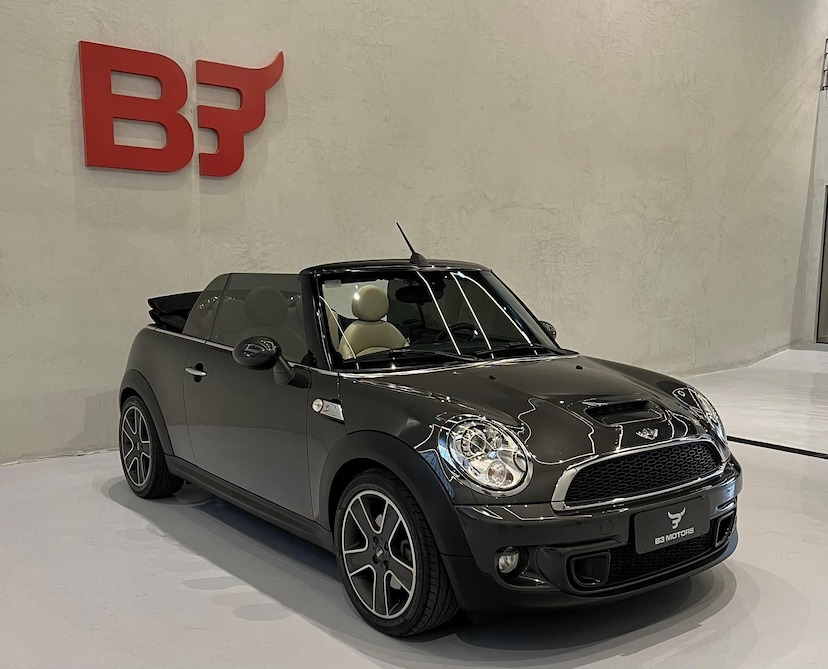 Foto do veículo MINI COOPER 1.6 S CABRIO 16V TURBO GASOLINA 2P AUTOMÁTICO 2014 41.469 KM 129.900,00