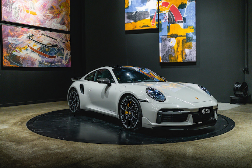 Foto do veículo PORSCHE 911 3.8 24V H6 GASOLINA TURBO S PDK 2024 1.500 KM 1.809.900,00