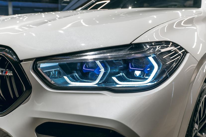 Foto do veículo BMW X6 4.4 M 4X4 COUPÉ V8 32V BI-TURBO GASOLINA 4P AUTOMÁTICO 2021 34.604 KM 529.900,00