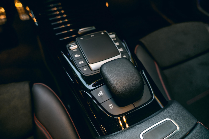 Foto do veículo MERCEDES-BENZ A 45 AMG 2.0 CGI GASOLINA S 4MATIC SPEEDSHIFT 2022 38.953 KM 381.900,00
