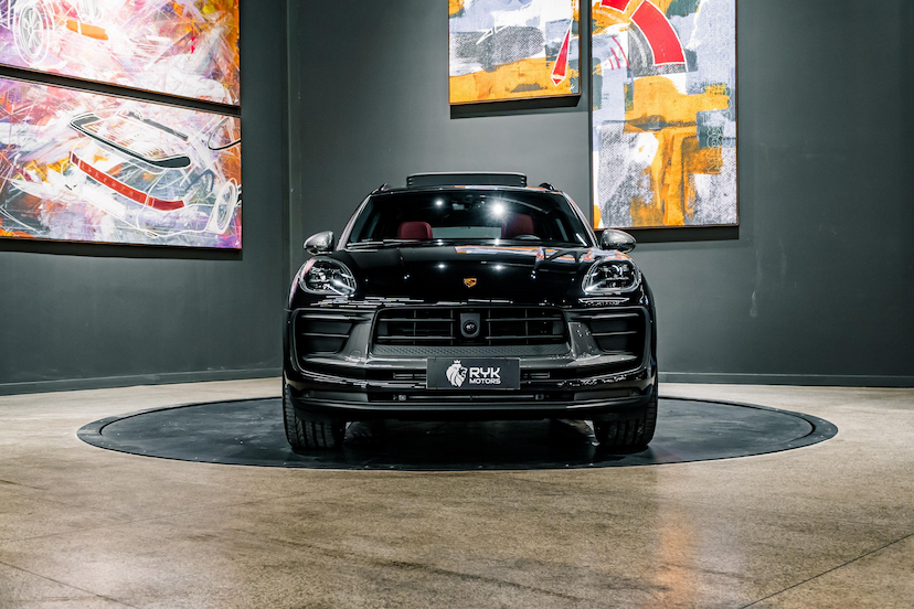Foto do veículo PORSCHE MACAN 2.0 TURBO GASOLINA T PDK 2024 202 KM 679.900,00