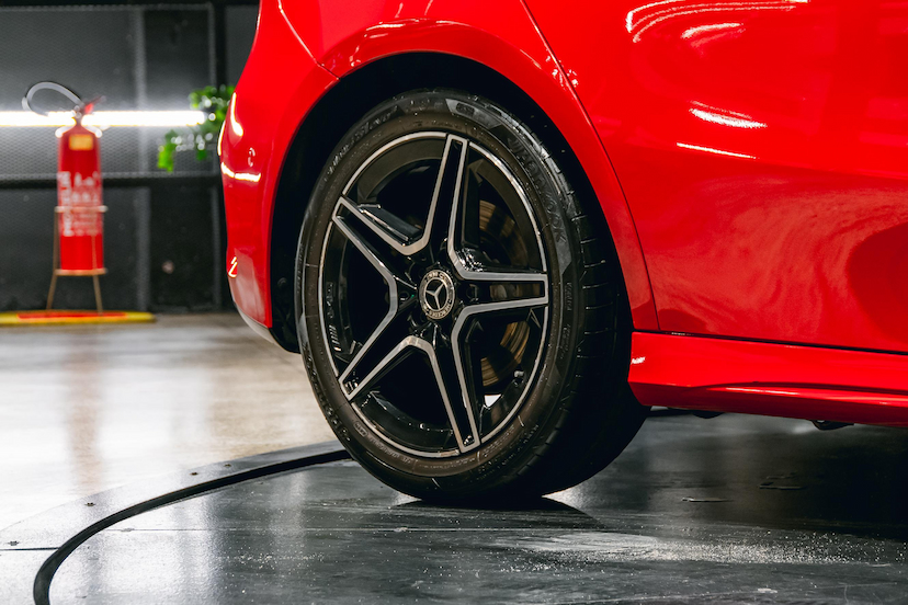 Foto do veículo MERCEDES-BENZ A 250 2.0 CGI GASOLINA SPORT 7G-DCT 2019 49.569 KM 189.900,00