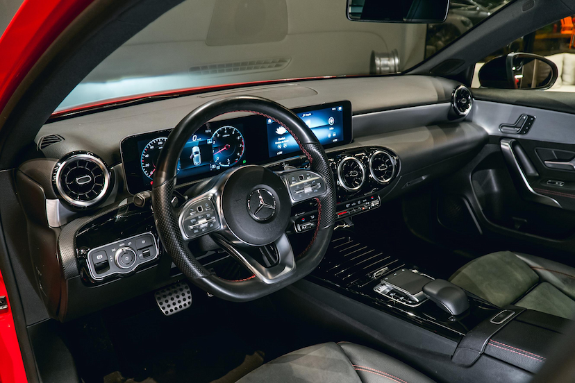 Foto do veículo MERCEDES-BENZ A 250 2.0 CGI GASOLINA SPORT 7G-DCT 2019 49.569 KM 189.900,00