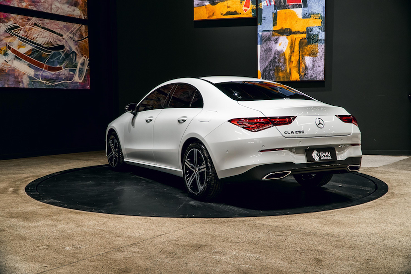 Foto do veículo MERCEDES-BENZ CLA 250 2.0 CGI GASOLINA 7G-DCT 2023 16.056 KM 239.900,00