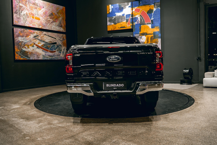 Foto do veículo FORD RANGER 3.0 V6 TURBO DIESEL CD LIMITED 4X4 AUTOMÁTICO 2024 53.295 KM 369.900,00