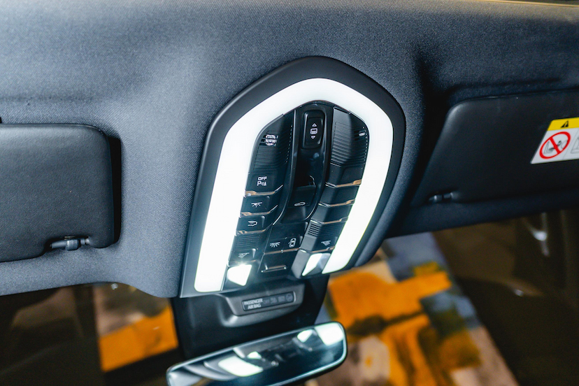 Foto do veículo PORSCHE MACAN 2.0 TURBO GASOLINA PDK 2022 24.186 KM 401.900,00