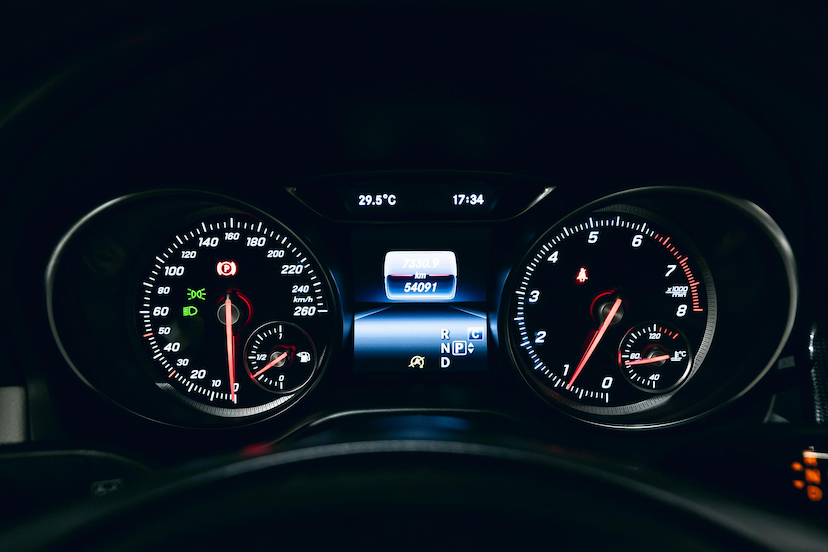 Foto do veículo MERCEDES-BENZ CLA 180 1.6 CGI GASOLINA 7G-DCT 2019 53.706 KM 116.900,00